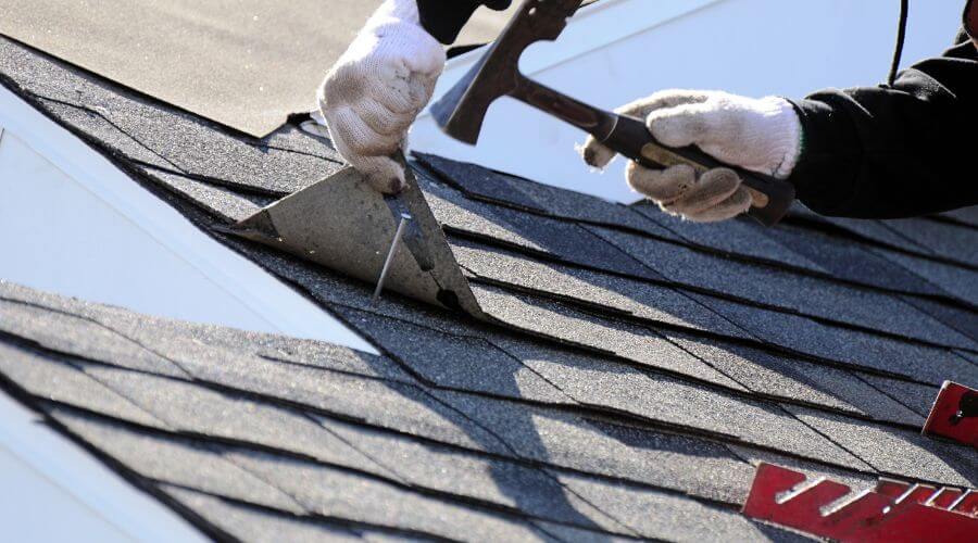 Expert Emergency Roof Repairs services in Machesney Park, IL